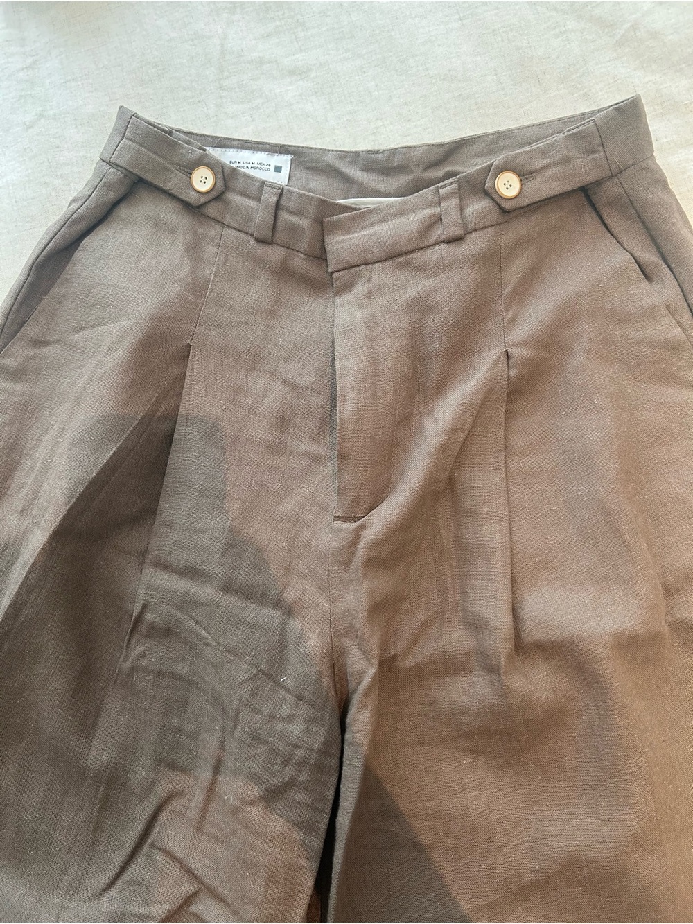 Brown Pleated Linen-Blend Pants
